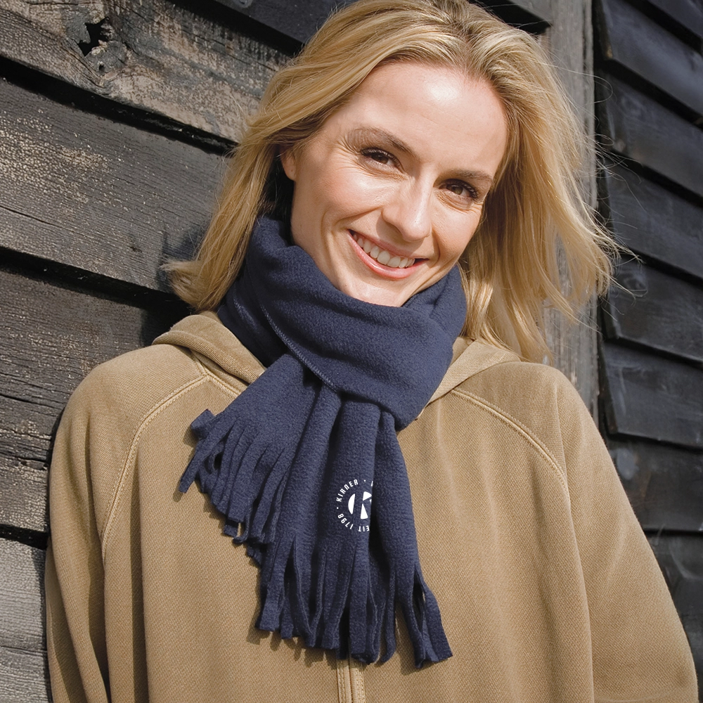 KIRNER-Schal_Model_1