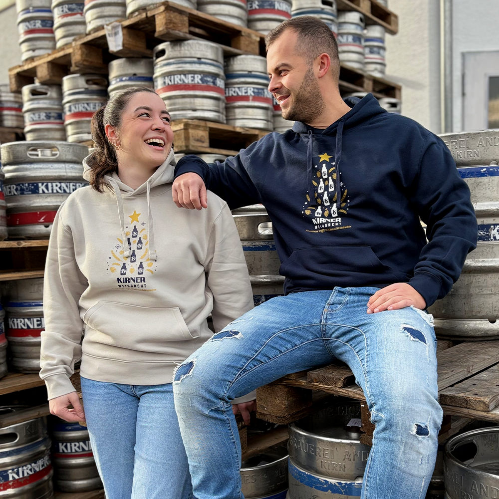 KIRNER_X-Mas-Hoodie_Modelansicht